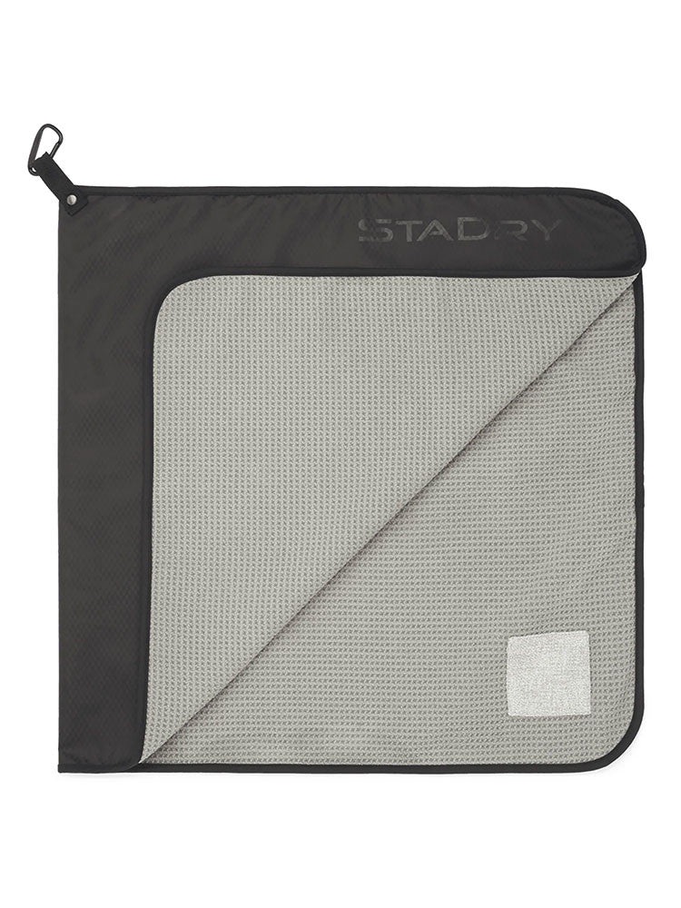 Titleist StaDry Performance Towel/Bag Hood
